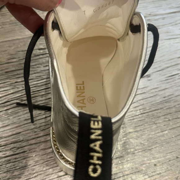 CHANEL BOOTS - Picture 14 of 16